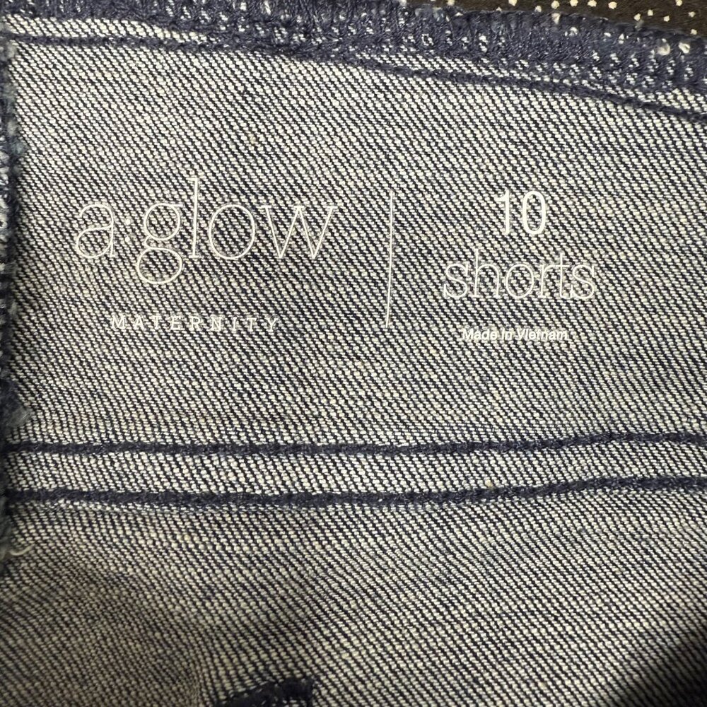 Aglow Maternity Size 10 I Denim Shorts With Stretch Panel & Frayed Hem - Picture 3 of 9
